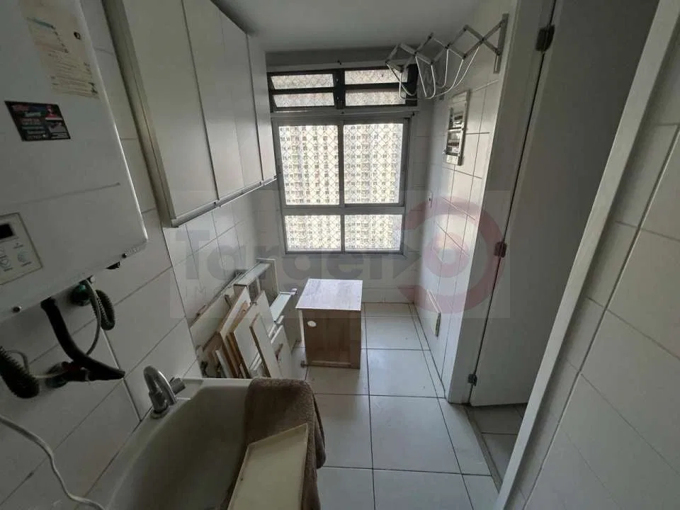 Apartamento de 3 quartos com janelas do piso ao teto — photo 7