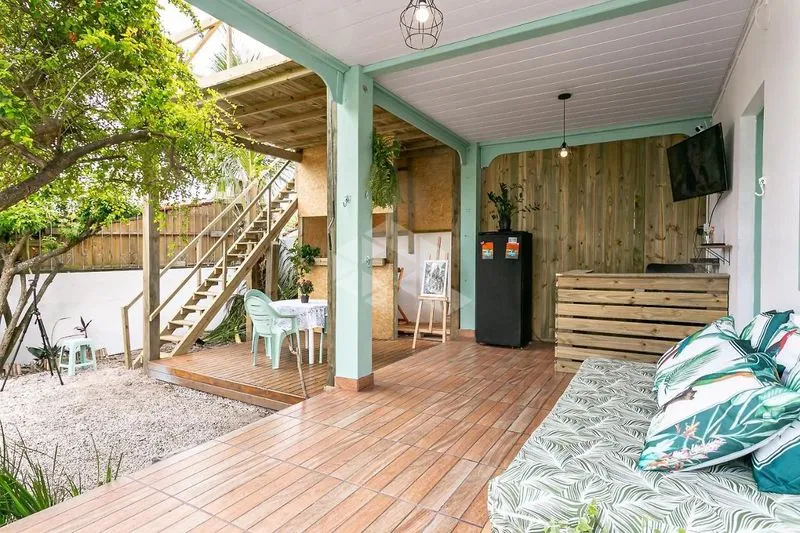 House with 7 bedrooms and 230 m², balcony and garden