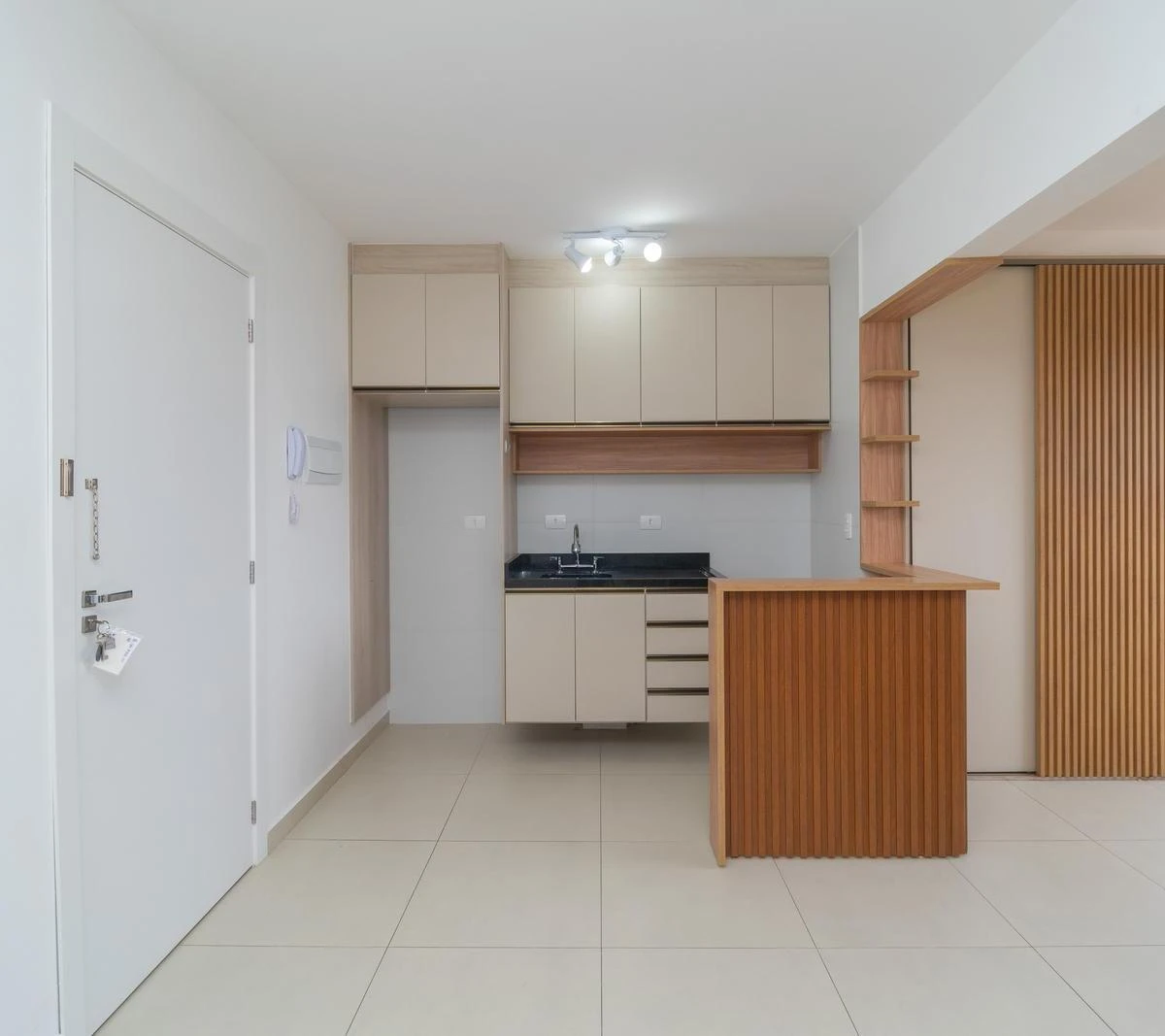 Furnished apartment, 48 m², with a home office — photo 4
