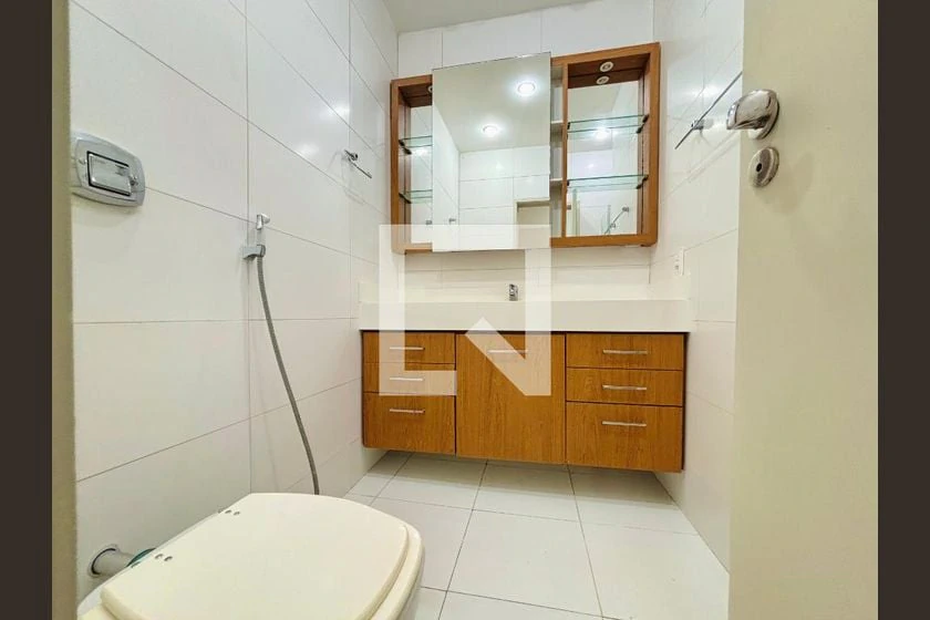 3-bedroom apartment with 2 bathrooms and 104 m² — photo 2