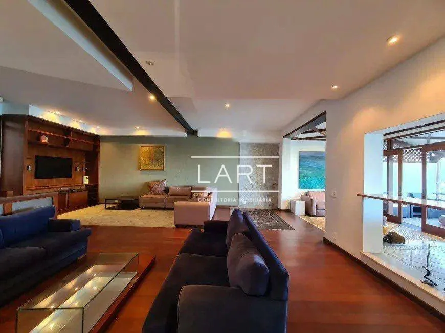 House with 5 bedrooms, 5 baths and separate kitchen — photo 9