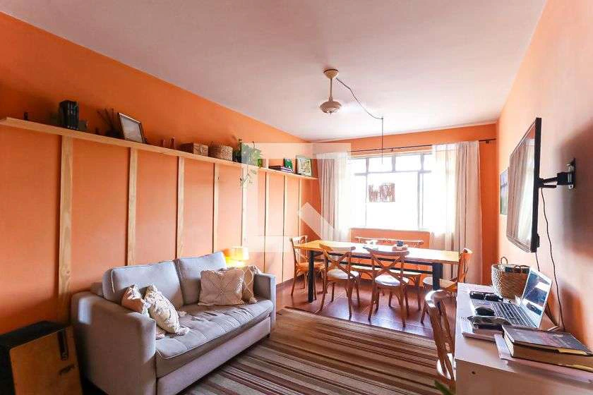 Furnished 2-bedroom apartment with a gas stove