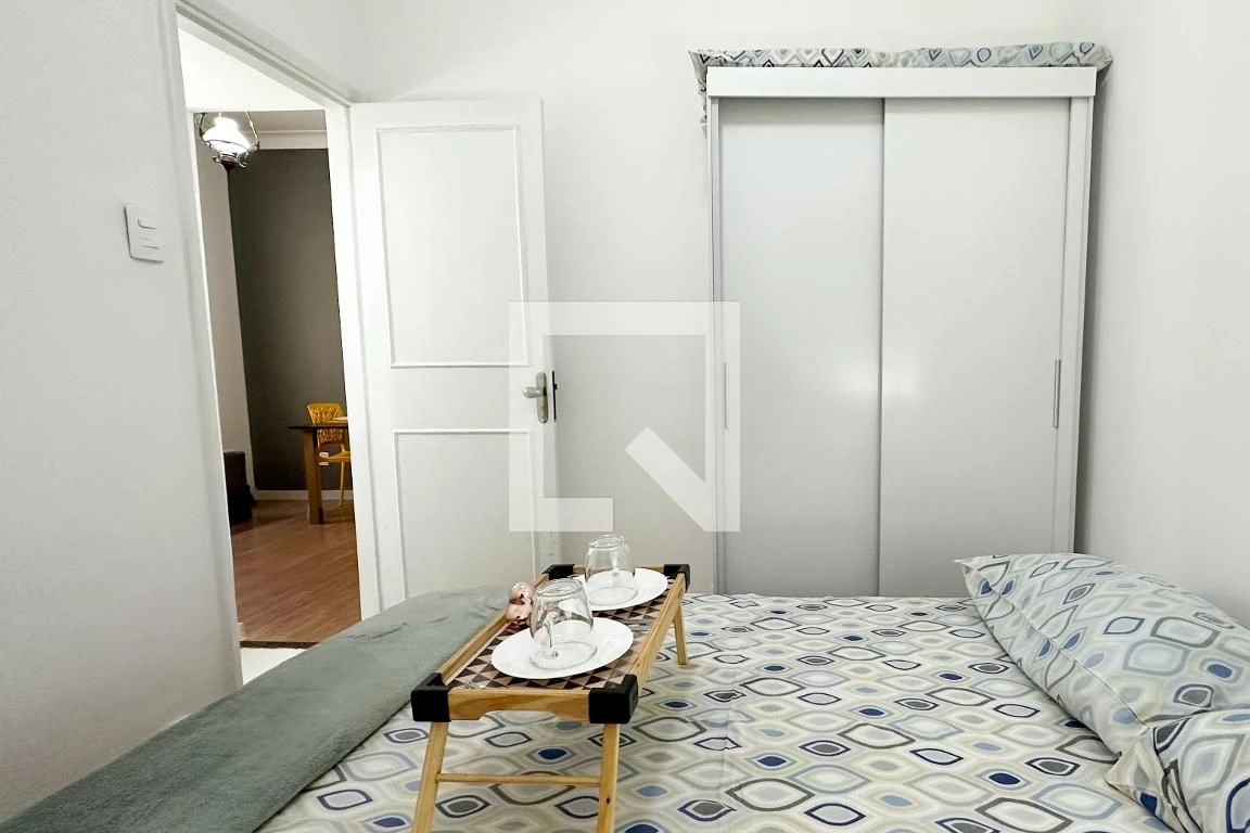 1 quarto e piso de madeira ou laminado: apartamento de 45 m² — photo 9