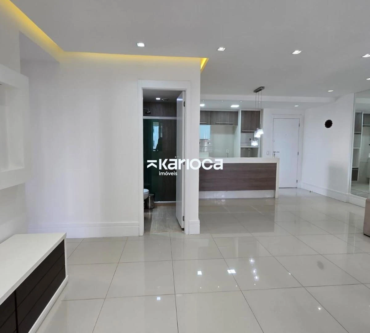 Floor-to-ceiling windows in a 3-bedroom apartment, 90 m² — photo 15