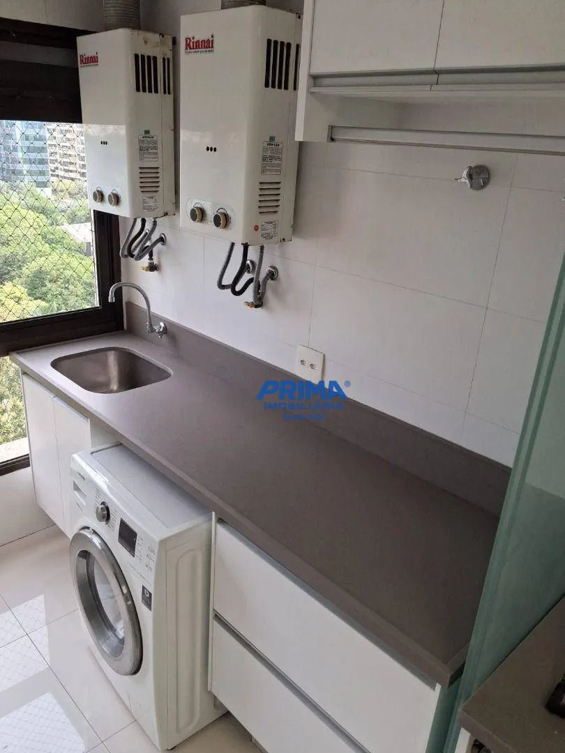 4-bedroom apartment with 4 bathrooms and 180 m² — photo 27