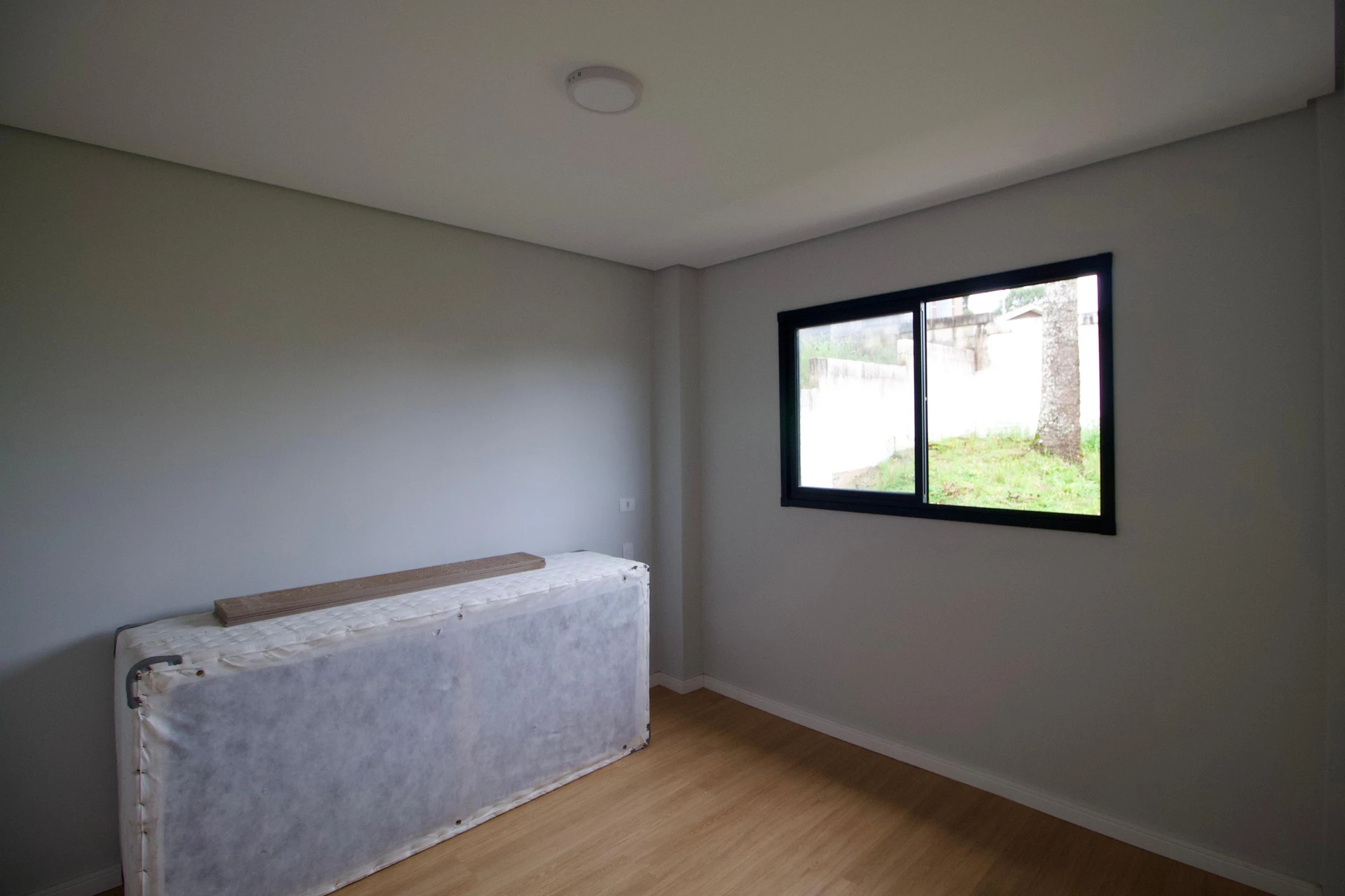 Floor-to-ceiling windows in a 3-bedroom house, 160 m² — photo 65