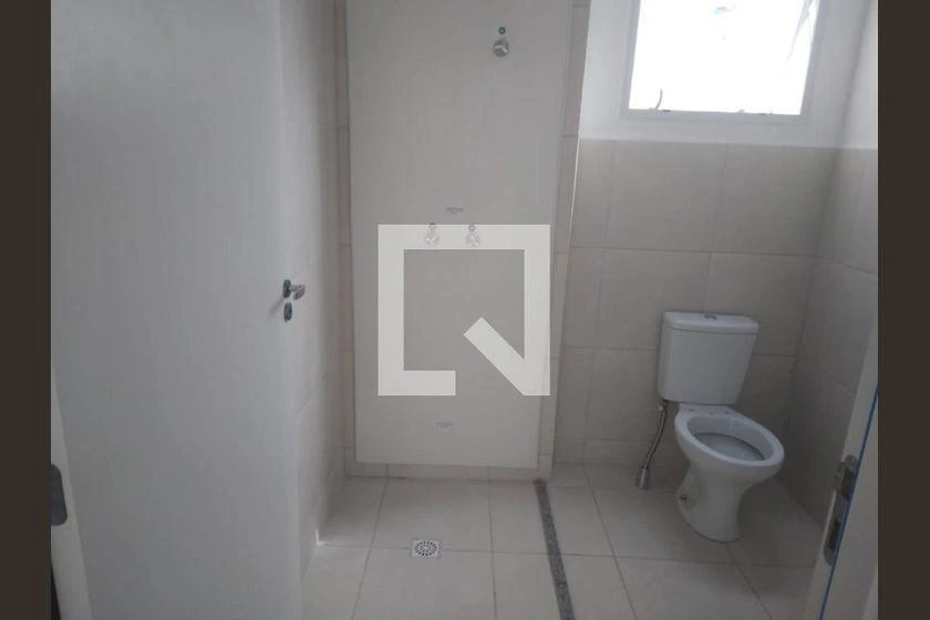 Apartamento de 2 quartos com cozinha fechada e 45 m² — photo 23