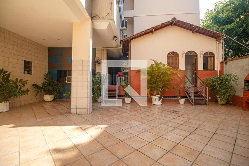 1 quarto e piso de madeira ou laminado: apartamento de 21 m² — photo 5