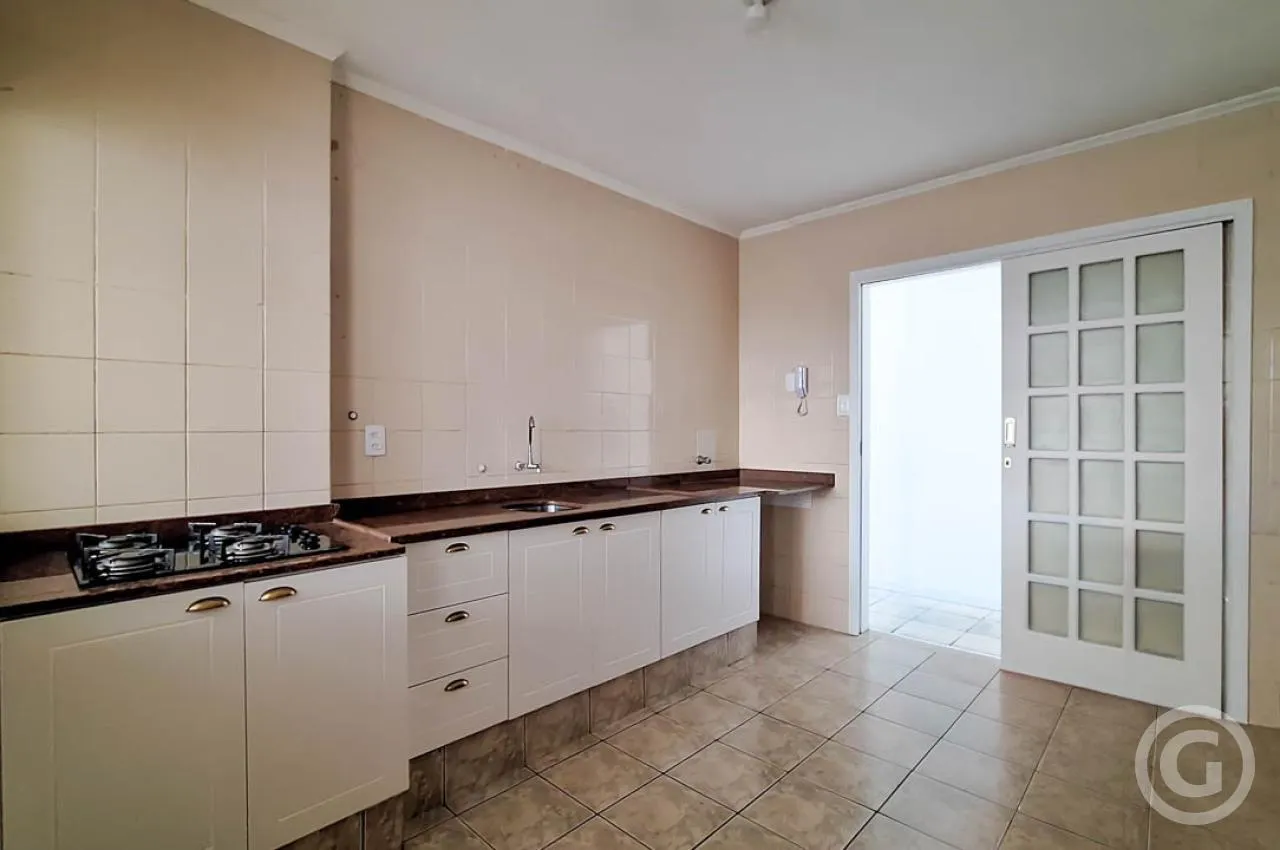 3-bedroom apartment, 1 with its own bathroom, 104 m² — photo 9