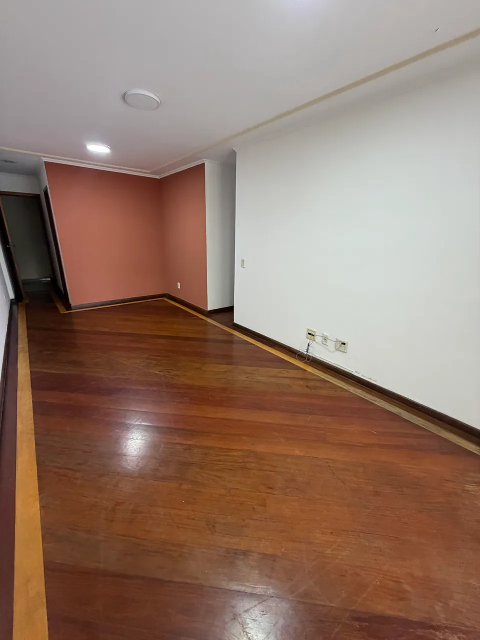 Apartment with 4 bedrooms and 2 bathrooms — photo 18