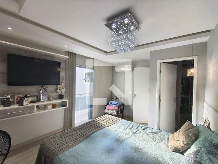 Dishwasher in a 4-bedroom house, 220 m² — photo 12