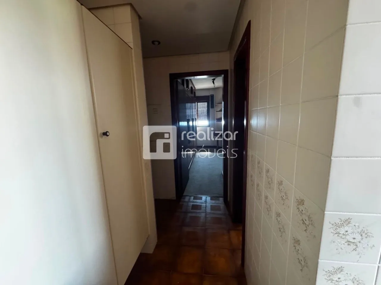 Apartamento de 290 m² com 4 dormitórios e varanda envidraçada — photo 50