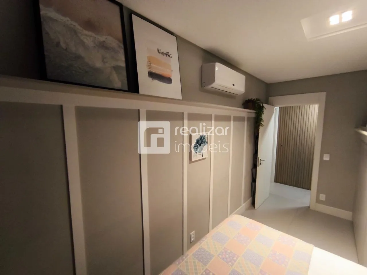 Furnished 3rd-floor apartment with 2 en-suites 170 m² — photo 64