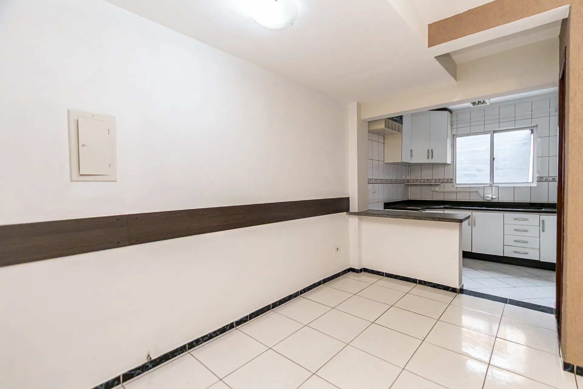 3-bedroom house with a grill on the balcony — photo 14