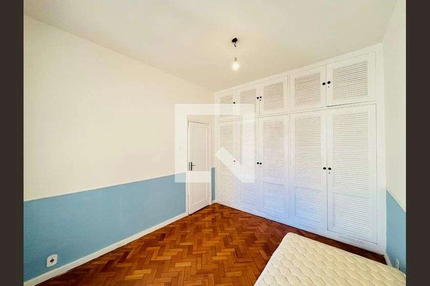 142 m² rental apartment with 3 bedrooms and separate kitchen — photo 13