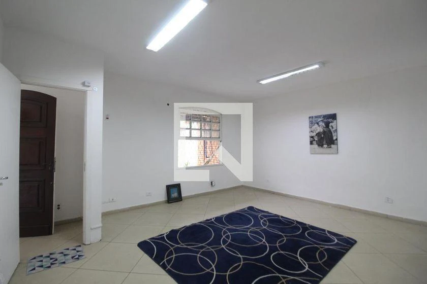 Casa de 3 dormitorios, 1 con baño propio, 545 m² — photo 8