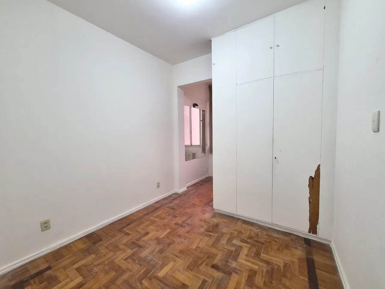 Квартира на 3-му поверсі з дерев'яною підлогою або ламінатом — photo 7