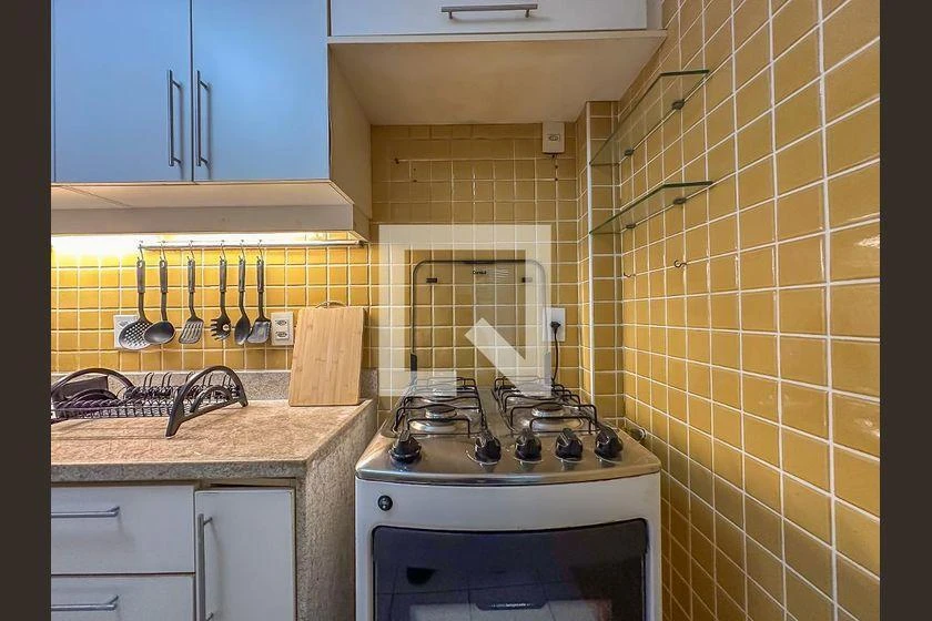 Furnished apartment with 2 bedrooms and 80 m² — photo 28