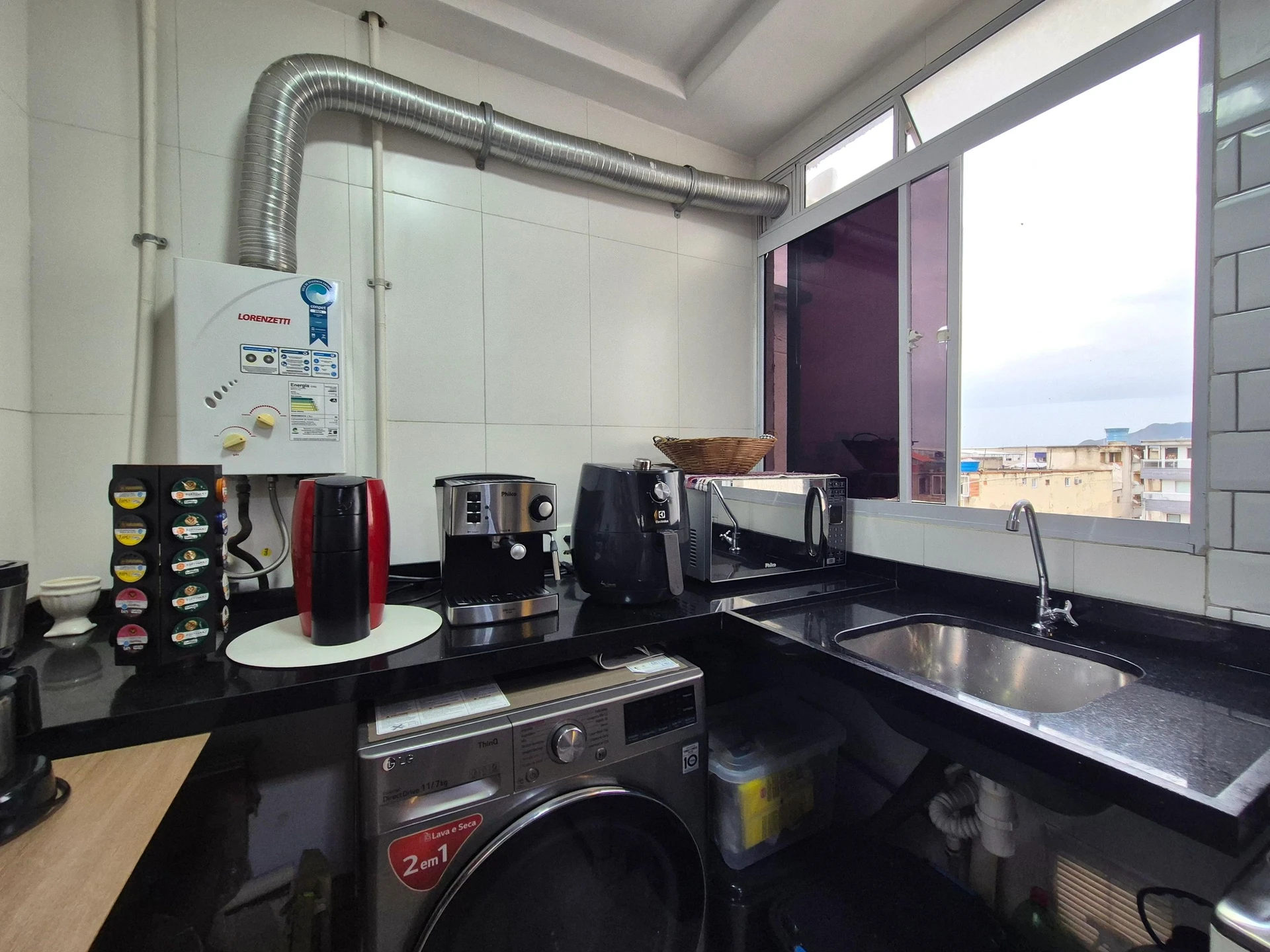 Apartamento mobiliado de 2 quartos com 1 banheiro — photo 30