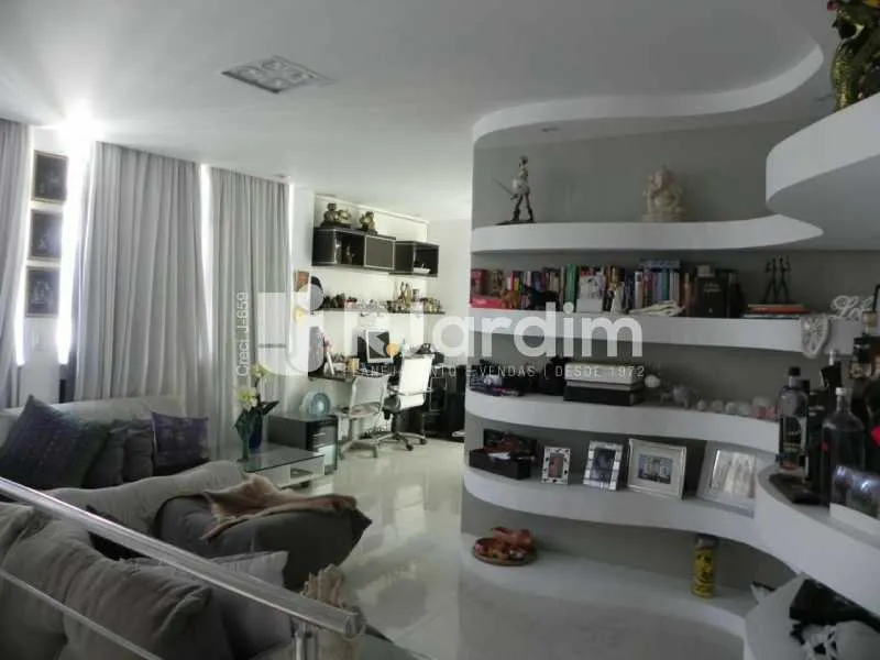 Cobertura com 4 quartos e 5 banheiros, varanda — photo 14