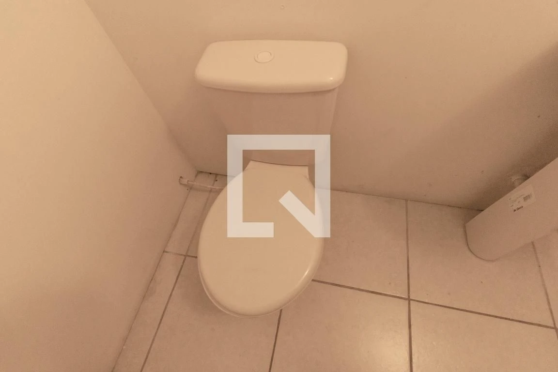3-bedroom house with a private pool in Curitiba — photo 49