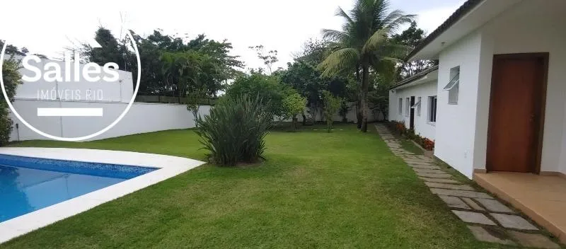 Casa sem mobília com 4 quartos, 5 banheiros e varanda — photo 9