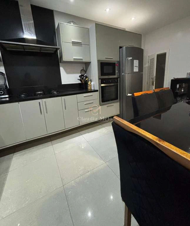 Casa mobiliada com 4 suítes e 6 banheiros, 300 m² — photo 17