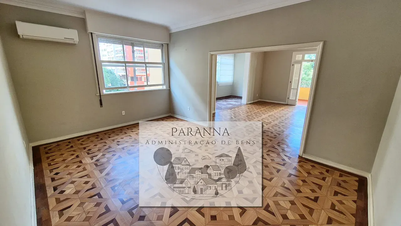 4-bedroom, 4-bath apartment with balcony and laundry area — photo 33