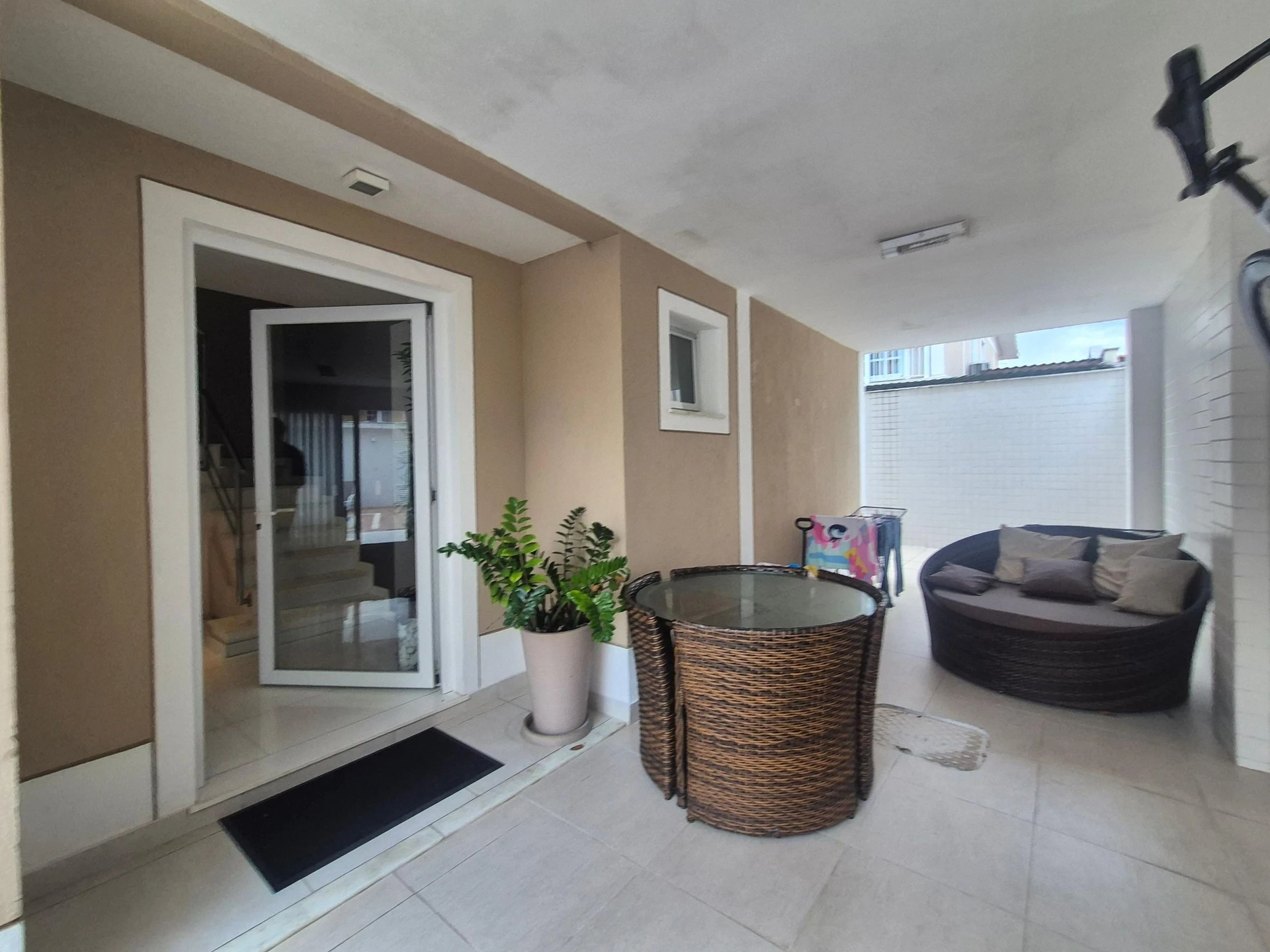 Garden in a 5-bedroom house, 400 m² — photo 69