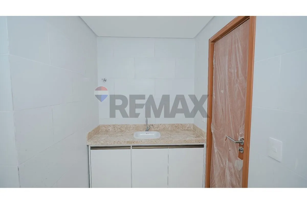 2-bedroom apartment with a private BBQ — photo 30