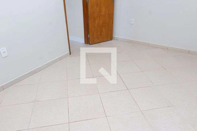Будинок з 1 спальнею, закритою кухнею та балконом — photo 4