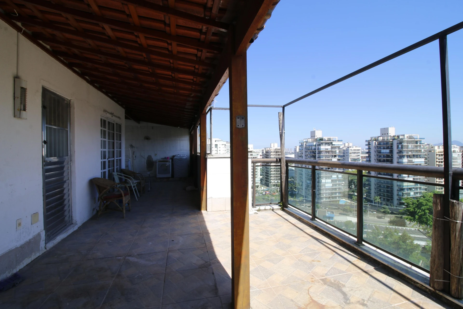 Apartamento mobiliado com 3 quartos e varanda — photo 36