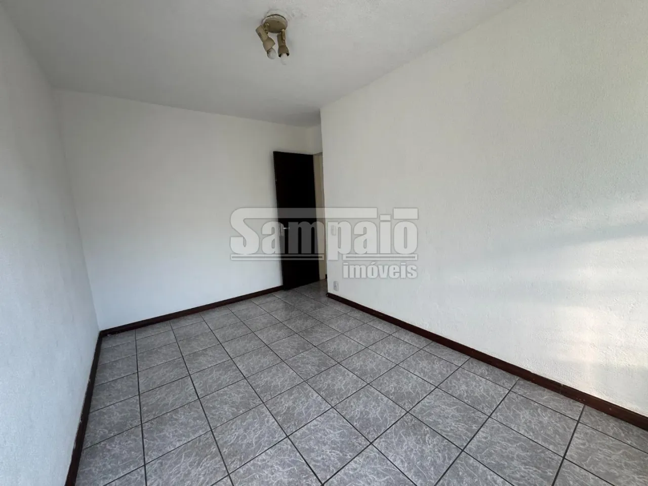 Apartamento de 2 quartos com cozinha fechada e vaga — photo 12