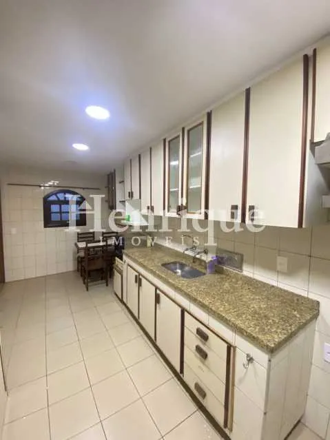 Casa de 4 dormitorios con vestidor — photo 11
