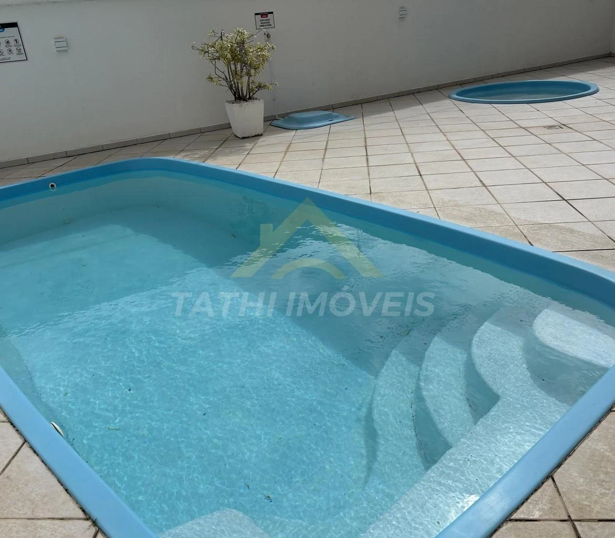 Furnished apartment, 86 m², with a grill on the balcony — photo 27