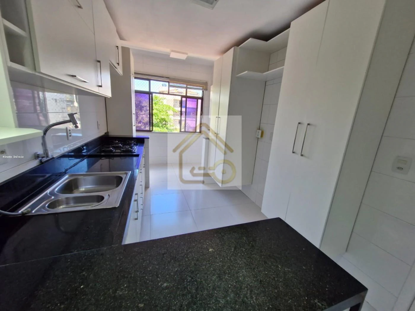 3-bedroom apartment with a home office in Rio de Janeiro — photo 10