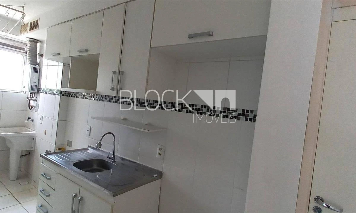 Apartamento de 51 m² com 2 quartos e varanda — photo 25