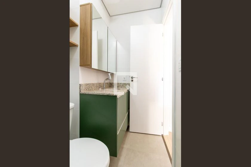 28 m² studio with a washing machine and a home office — photo 36