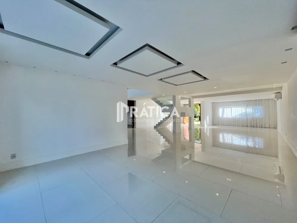 House with 5 bedrooms and an open-plan kitchen — photo 28