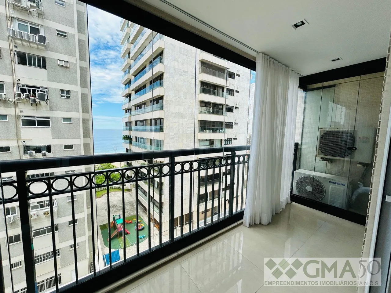 Furnished apartment with 2 bedrooms and a glazed balcony — photo 4