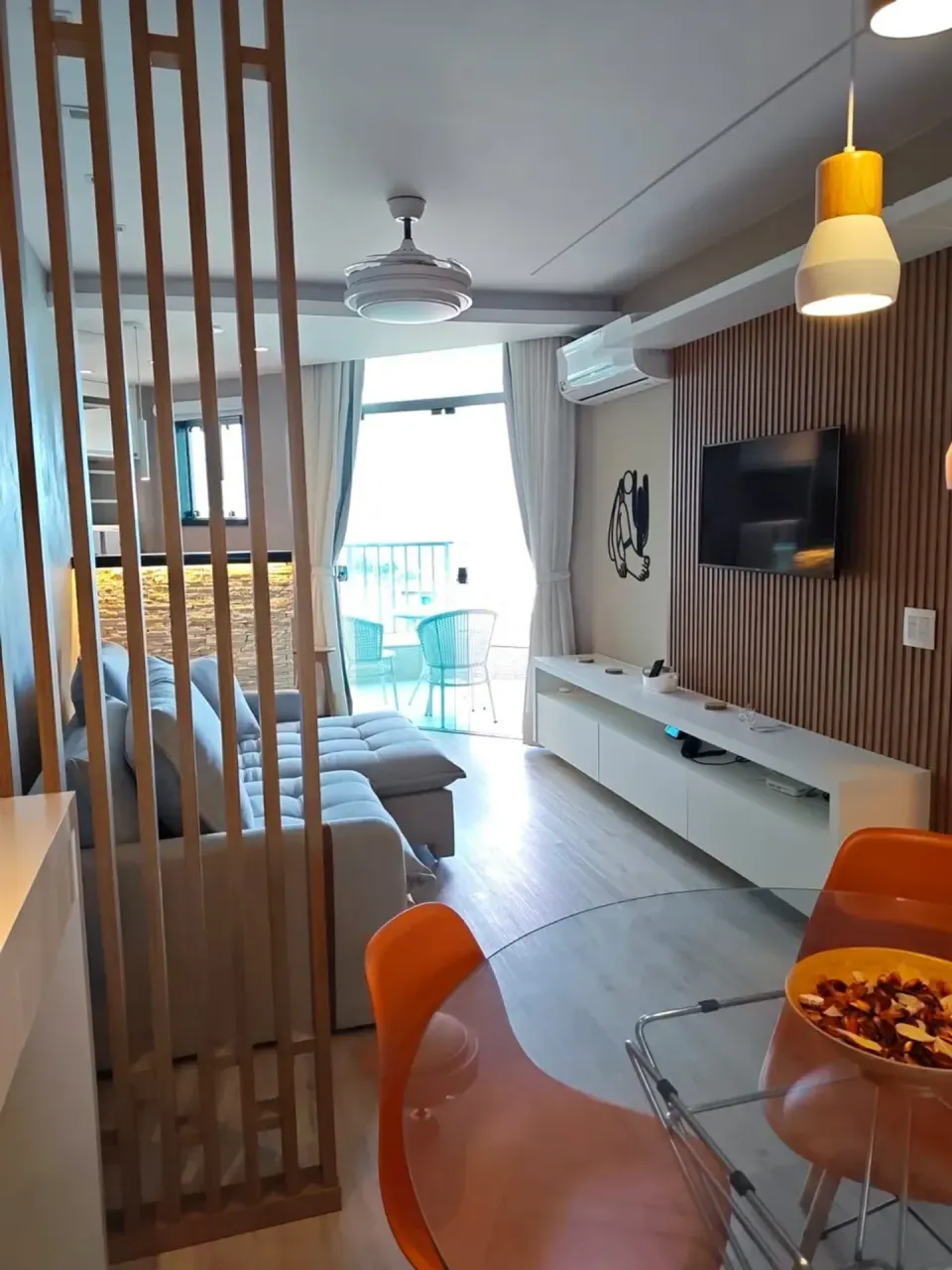 Furnished 1-bedroom apartment with 2 bathrooms — photo 8
