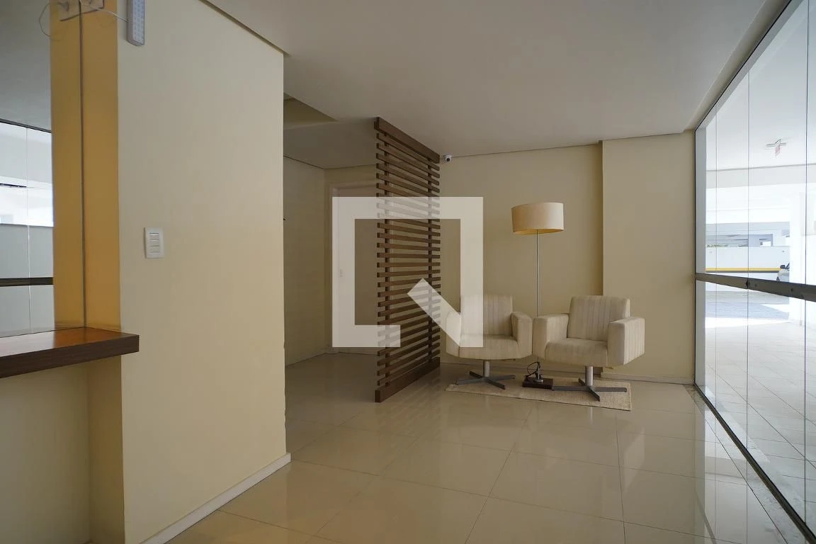 Glass-enclosed balcony in a 2-bedroom apartment, 78 m² — photo 18