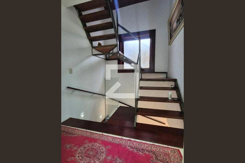 House for rent with 4 bedrooms and a glass balcony — photo 41