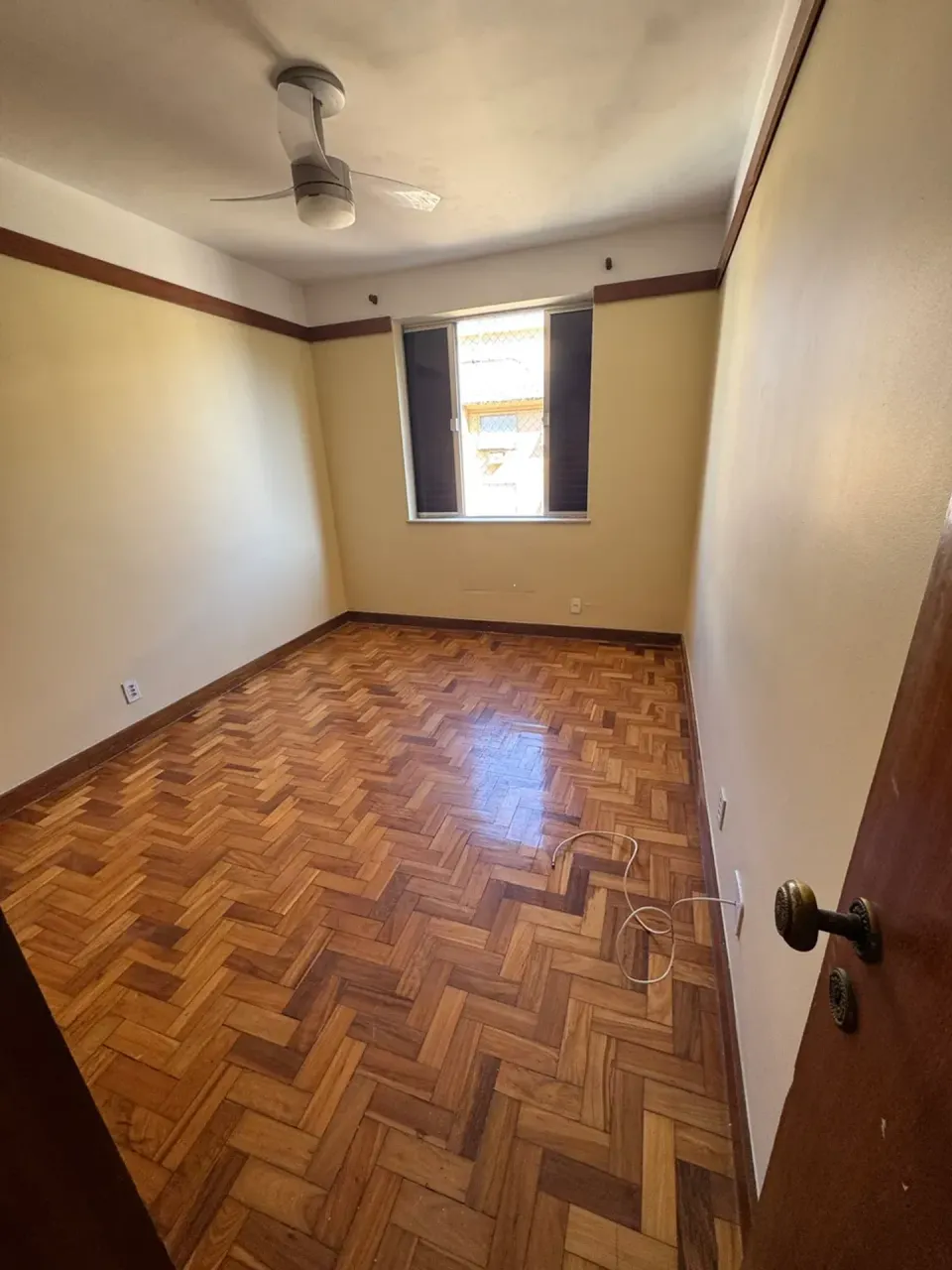 3-bedroom apartment with parking and a closed kitchen — photo 3
