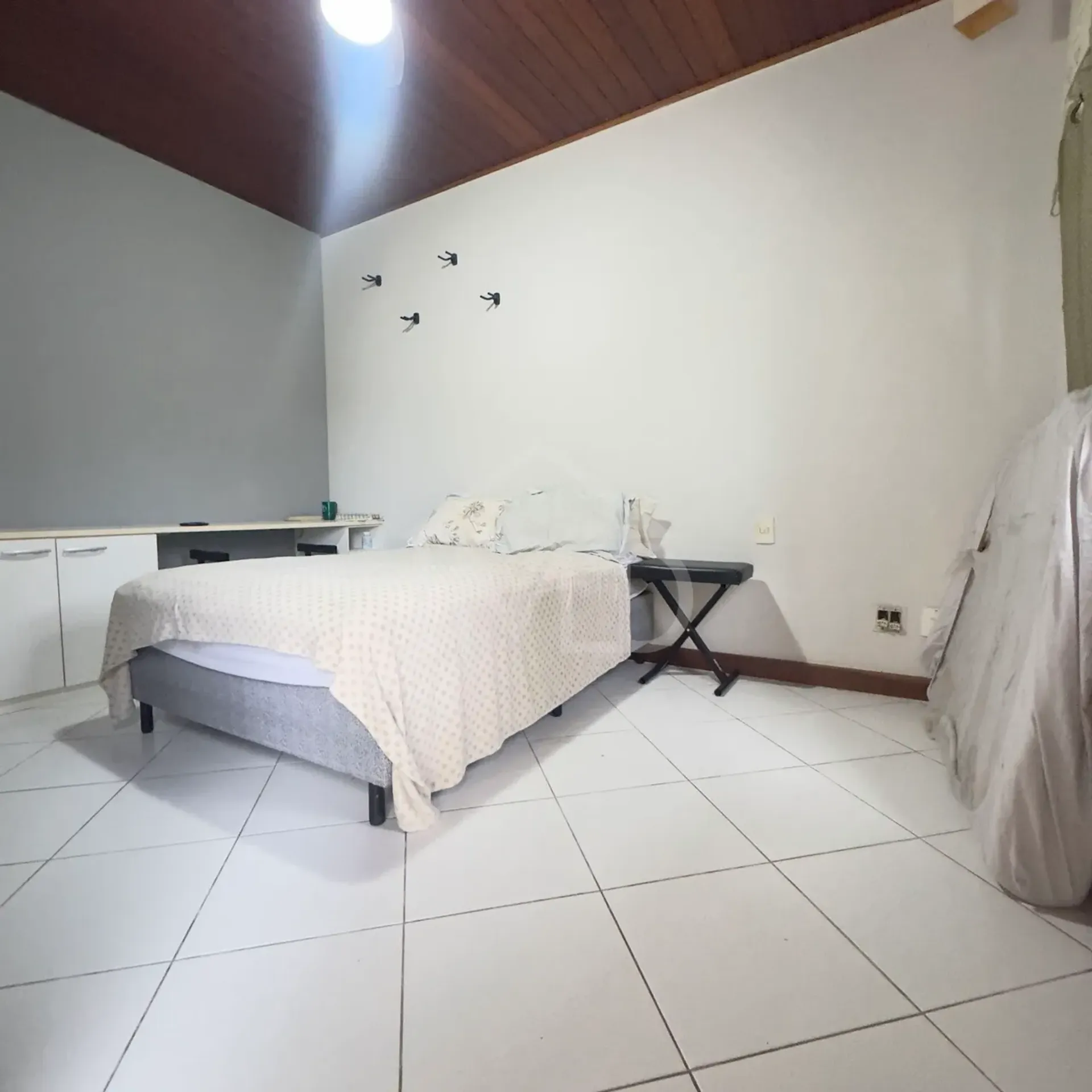 Furnished house, 250 m², with a walk-in closet — photo 32