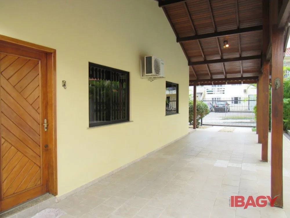 2-bedroom house with a grill on the balcony — photo 17