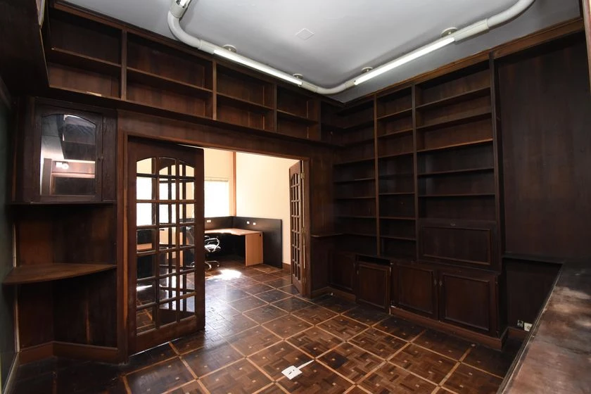 House for rent with 5 bedrooms and a home office