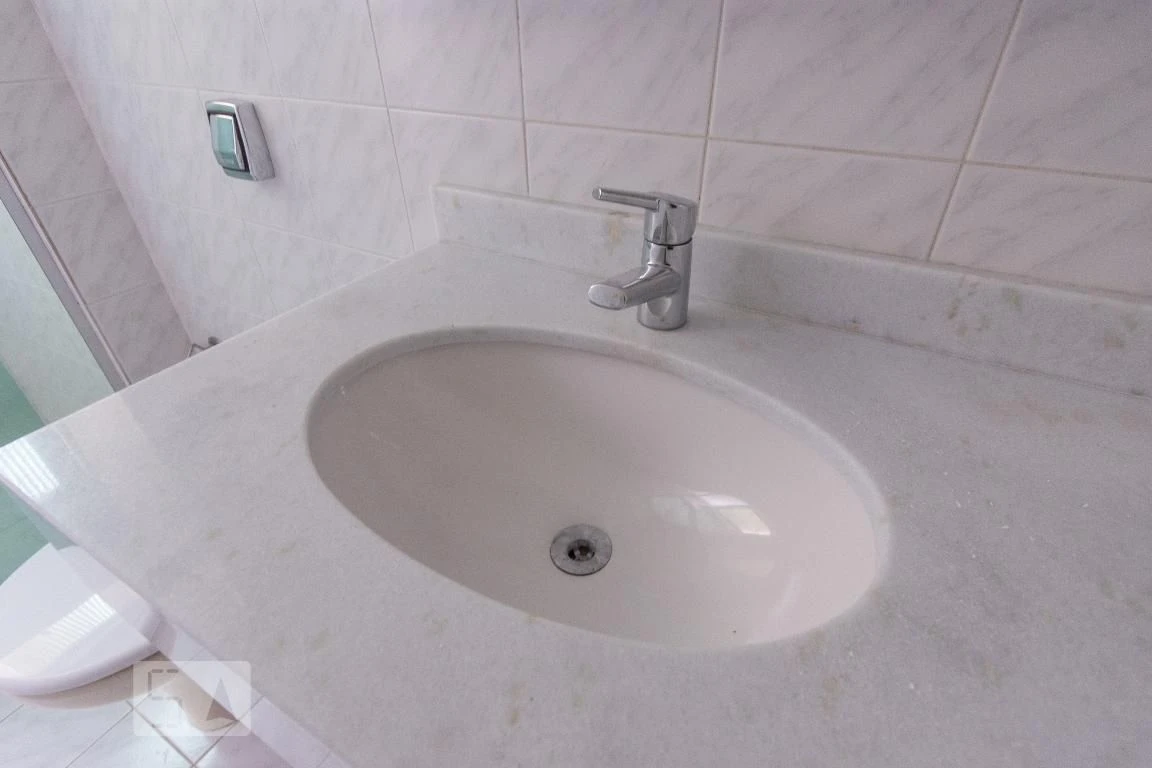 Apartamento com piso de madeira ou laminado, Centro — photo 35