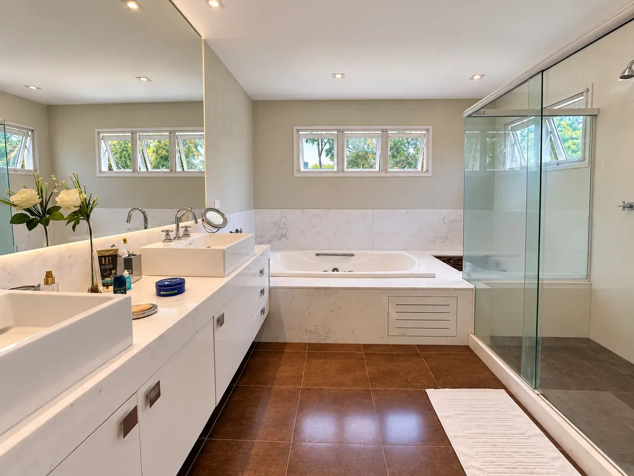Furnished house with 4 bedrooms and 4 bathrooms — photo 20