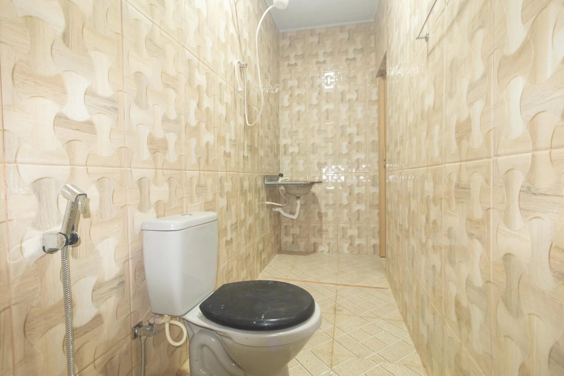 Casa com 2 quartos, 1 suíte e área de lavanderia — photo 32